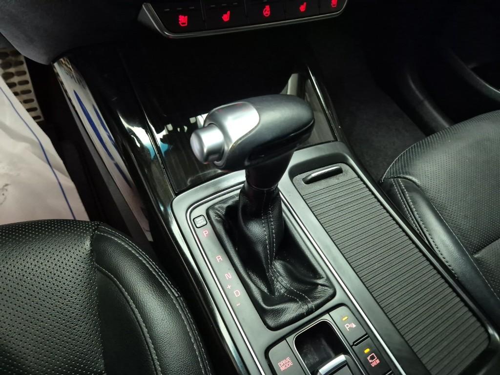 Kia Sorento Master R2.2 E-VGT 2WD 9
