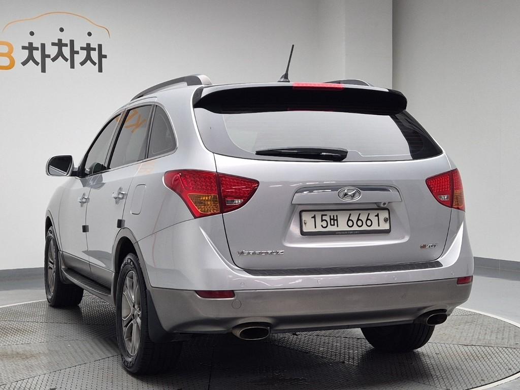 HYUNDAI Veracruz Diesel 2WD