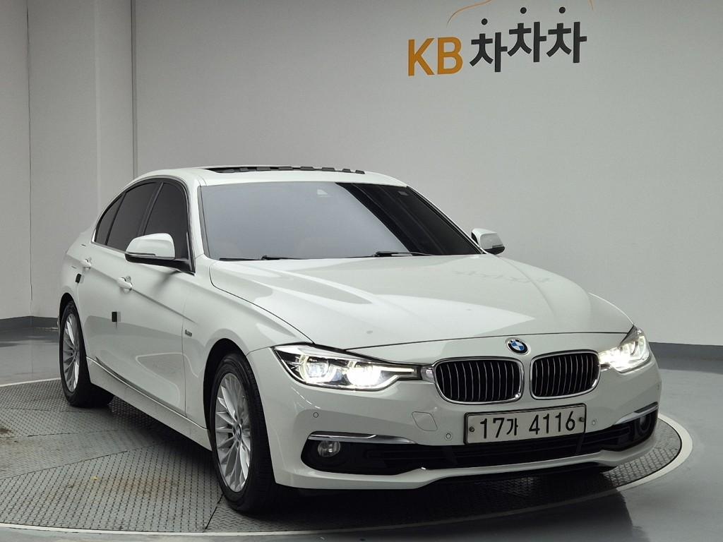 BMW 3 Series 2017 photo 4