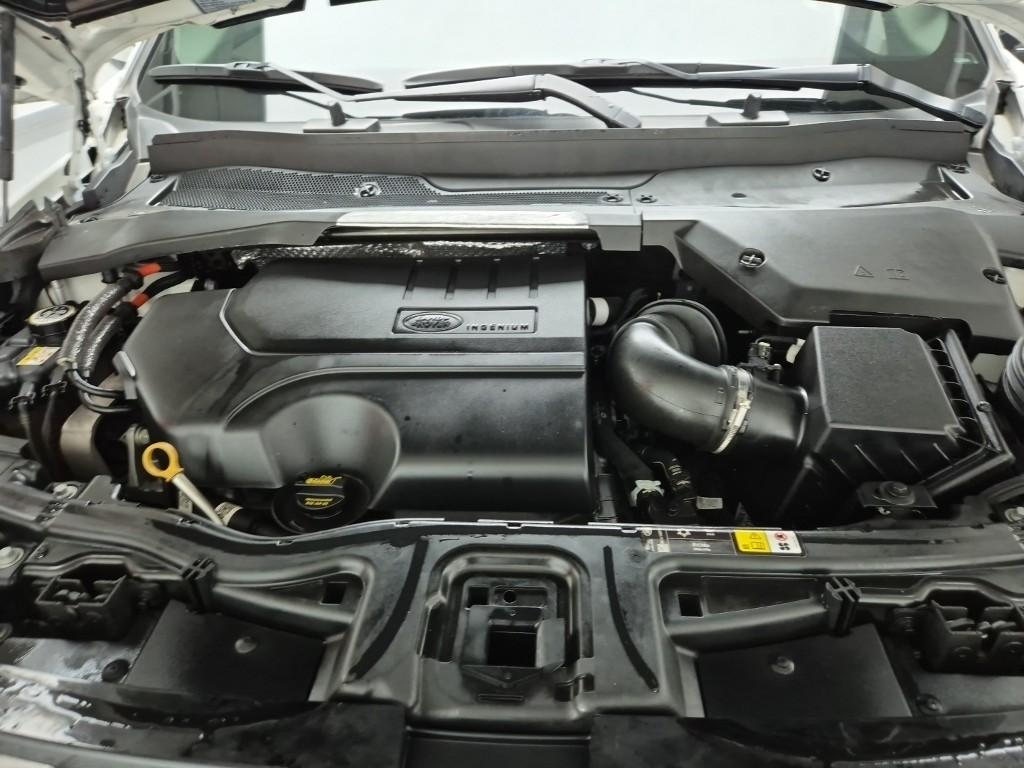 Land Rover Discovery Sport 2022 photo 5