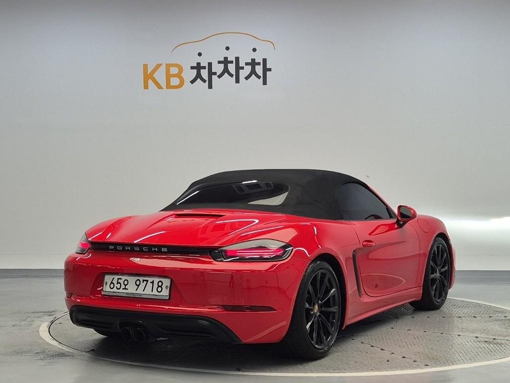 PORSCHE Boxster (718) 2.0
