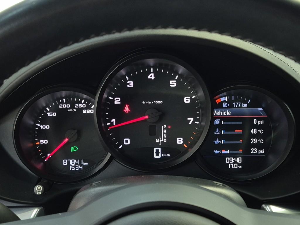 PORSCHE Boxster (718) 2.0