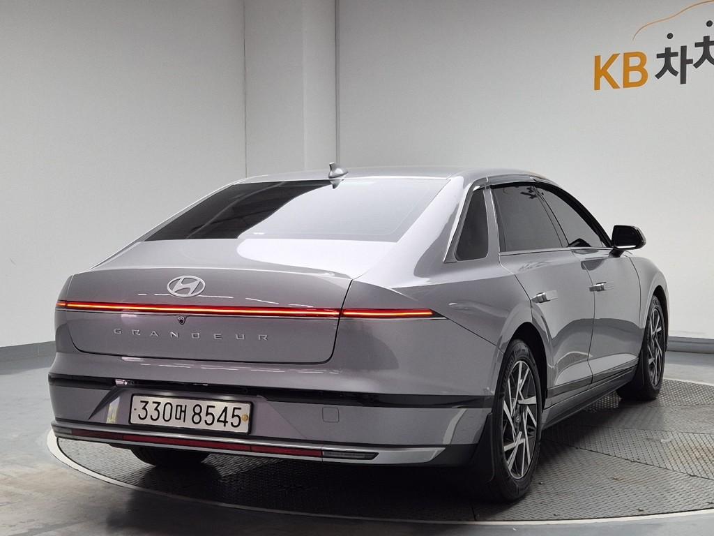 HYUNDAI The All New Grandeur LPi 3.5