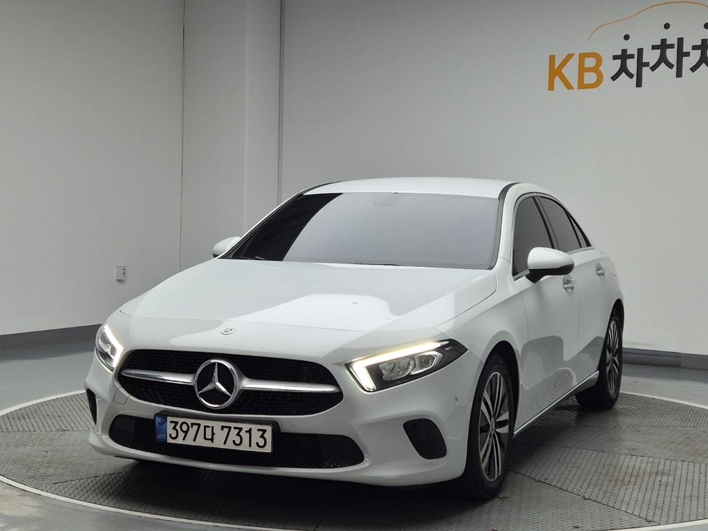 BENZ A-Class (4th Generation) A220 Sedan