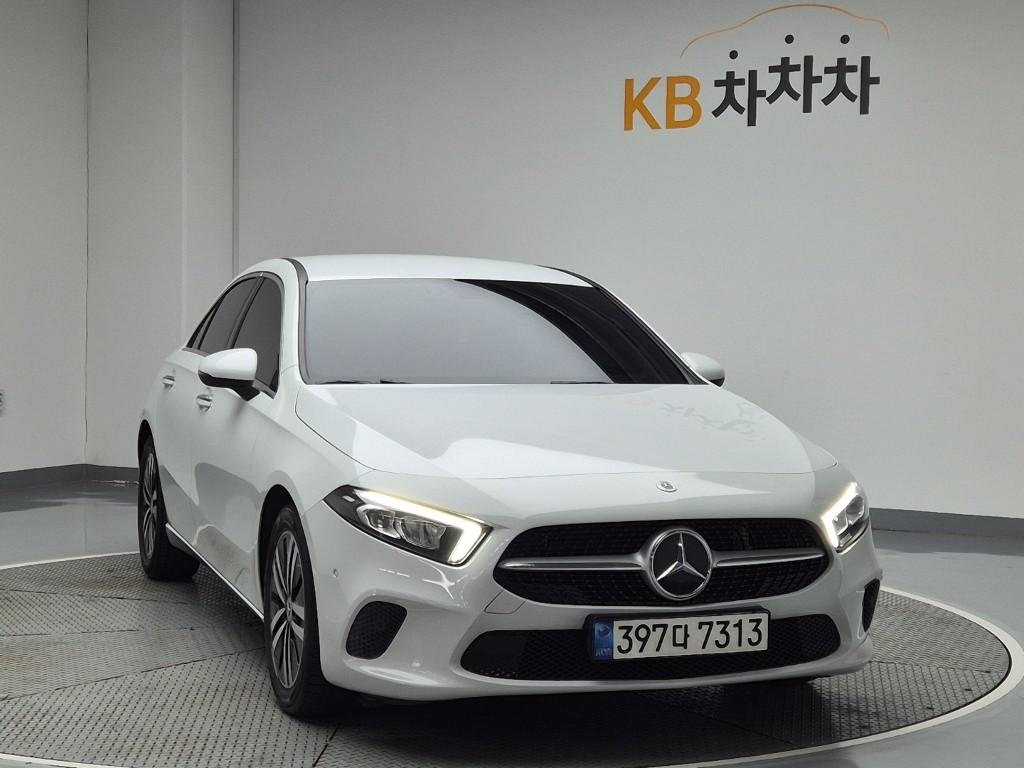 BENZ A-Class (4th Generation) A220 Sedan