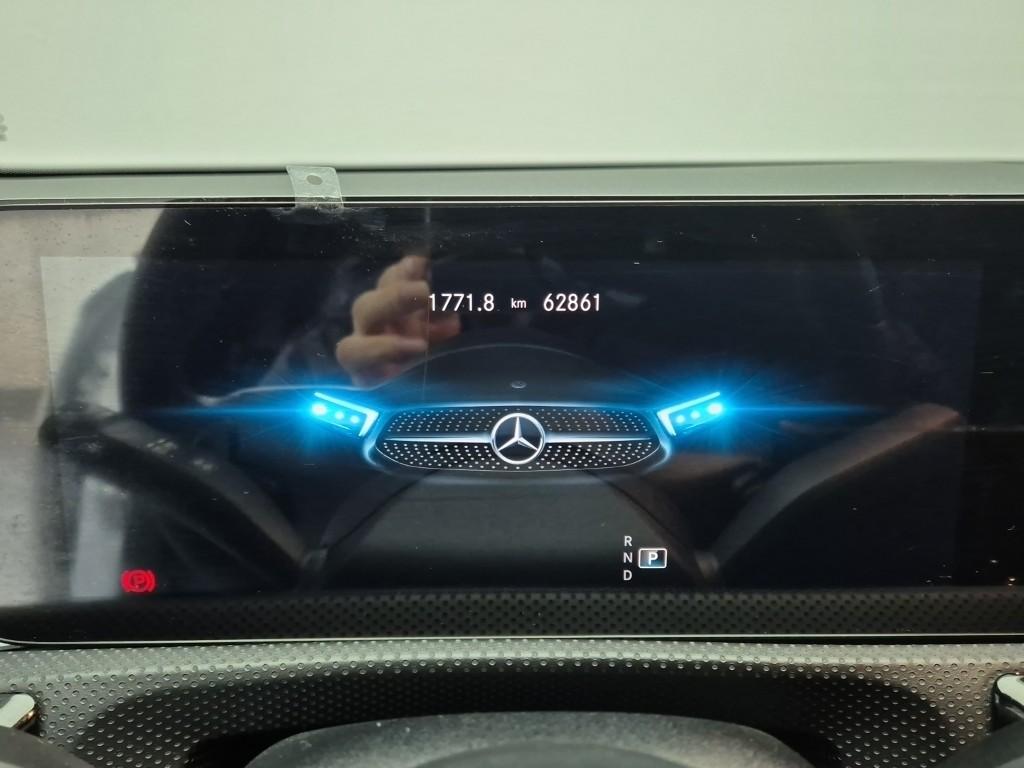 BENZ A-Class (4th Generation) A220 Sedan