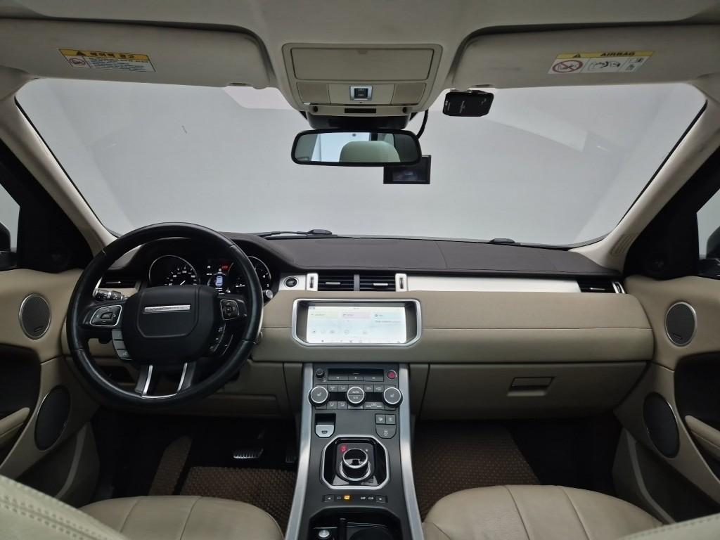 Land Rover Range Rover Evoque SE 2.0 TD4 8