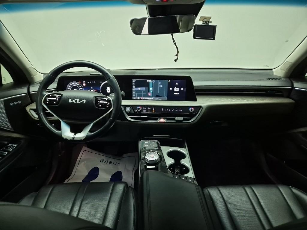 Kia K8 Trendy 3.5 LPi 8