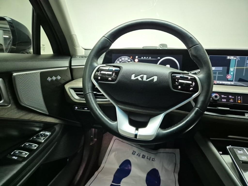Kia K8 Trendy 3.5 LPi 10