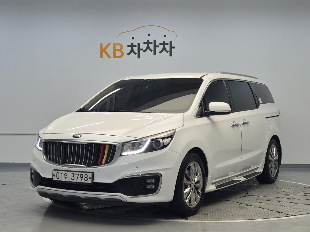 Kia Carnival Prestige R2.2 E-VGT 2