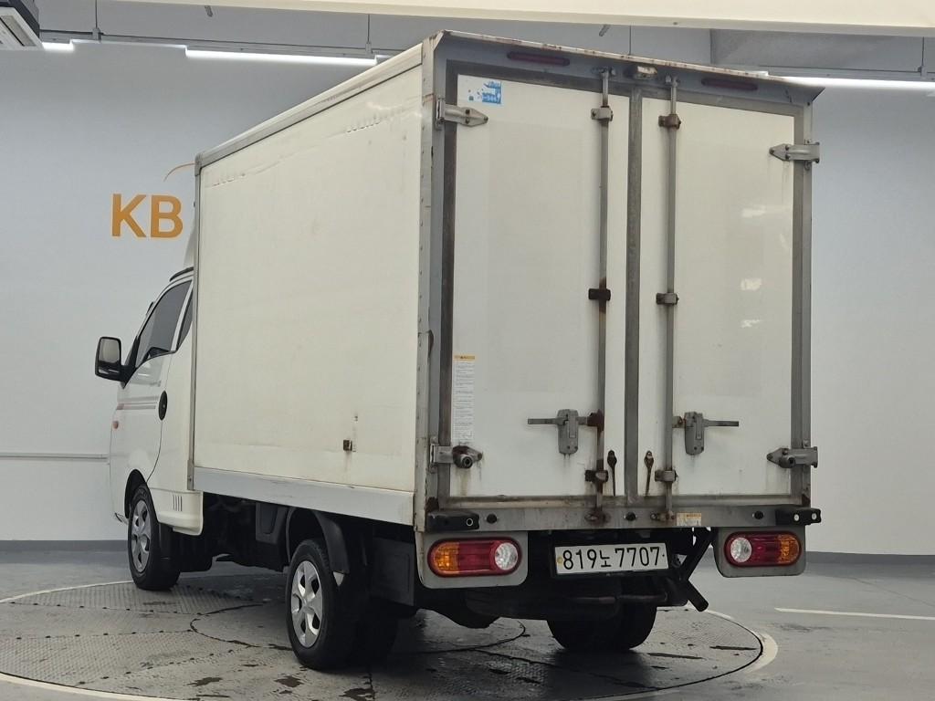 Hyundai Porter II Super Cab Twin Comp High Refrigerated Truck Long Wheelbase Super Cab 3