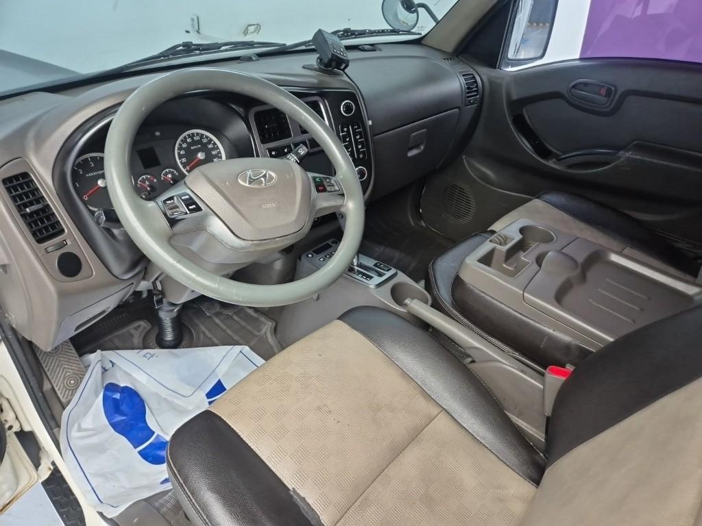 Hyundai Porter II Super Cab Twin Comp High Refrigerated Truck Long Wheelbase Super Cab 8