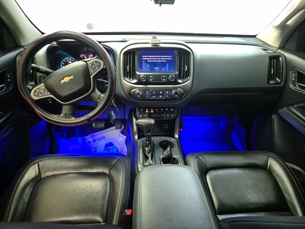 Chevrolet Colorado Real New Z71-X Midnight 3.6L V6 Gasoline 4WD 8