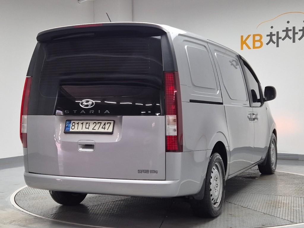 Hyundai Staria Smart Diesel 2.2 Cargo 4