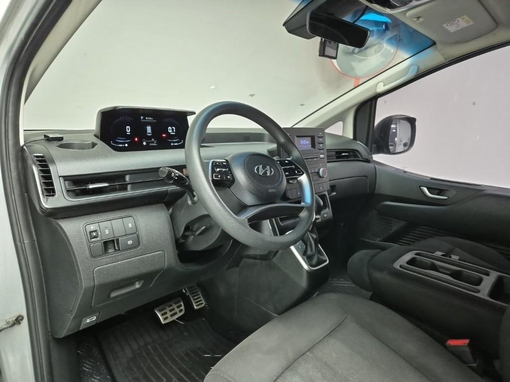 Hyundai Staria Smart Diesel 2.2 Cargo 8