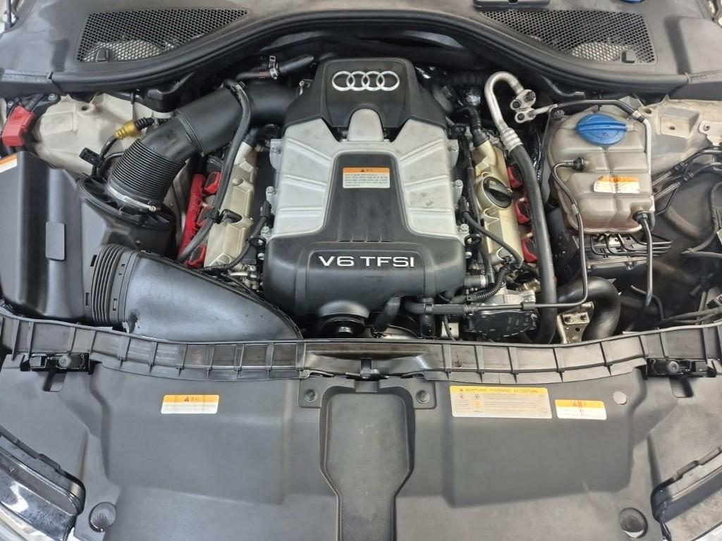 VW/AUDI A6 (4th Generation) 3.0 TFSI Quattro