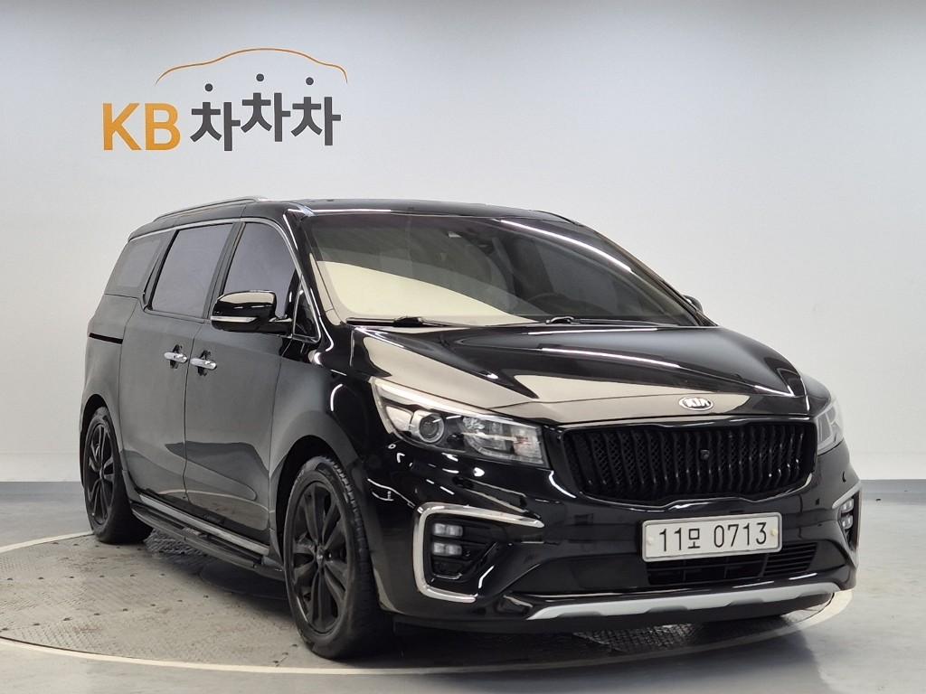 Kia Carnival 2016 photo 4