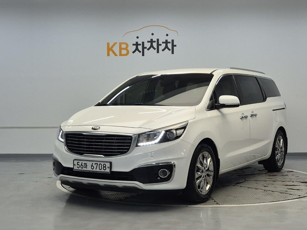 Kia Carnival Prestige R2.2 E-VGT 2