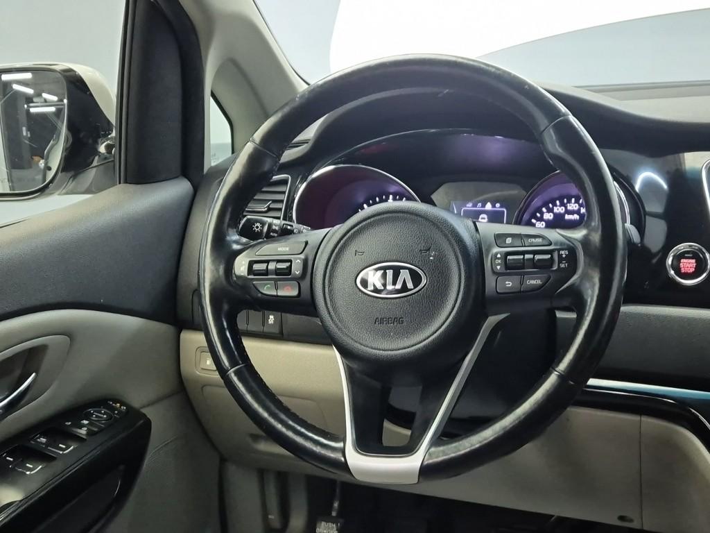 Kia Carnival Prestige R2.2 E-VGT 10