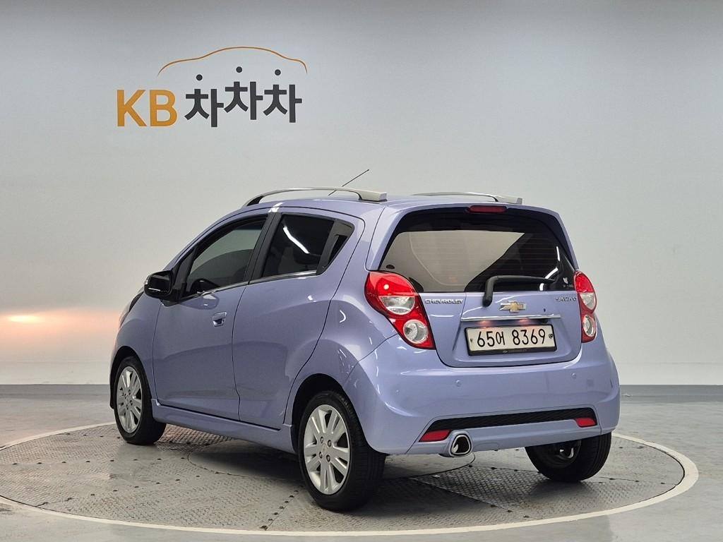 Chevrolet Spark 2015 photo 2