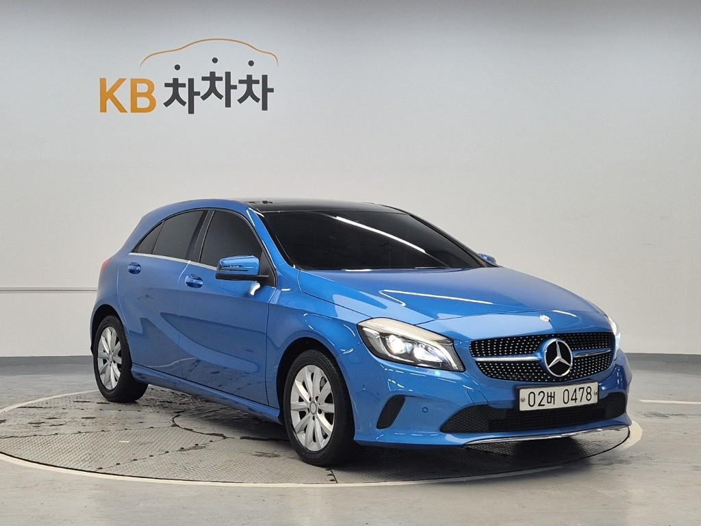 BENZ A-Class (3rd Generation) A200