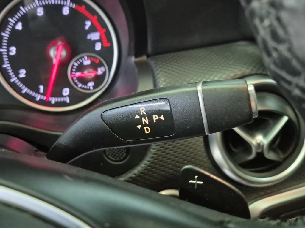 BENZ A-Class (3rd Generation) A200