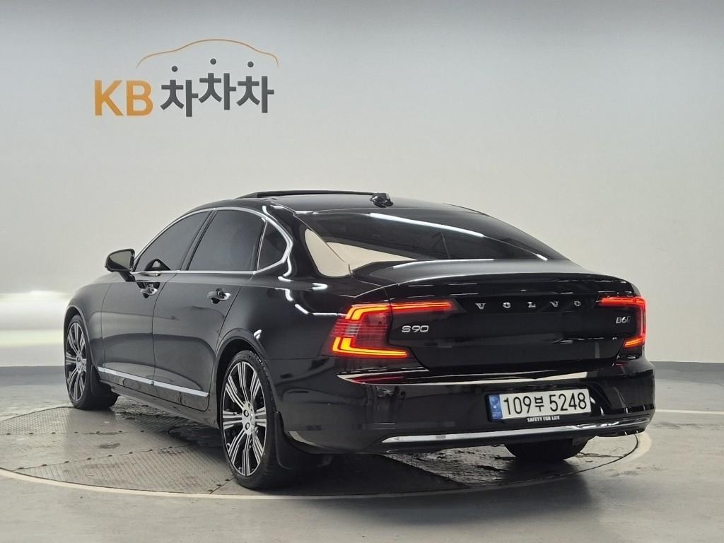 VOLVO The New S90 B6 AWD