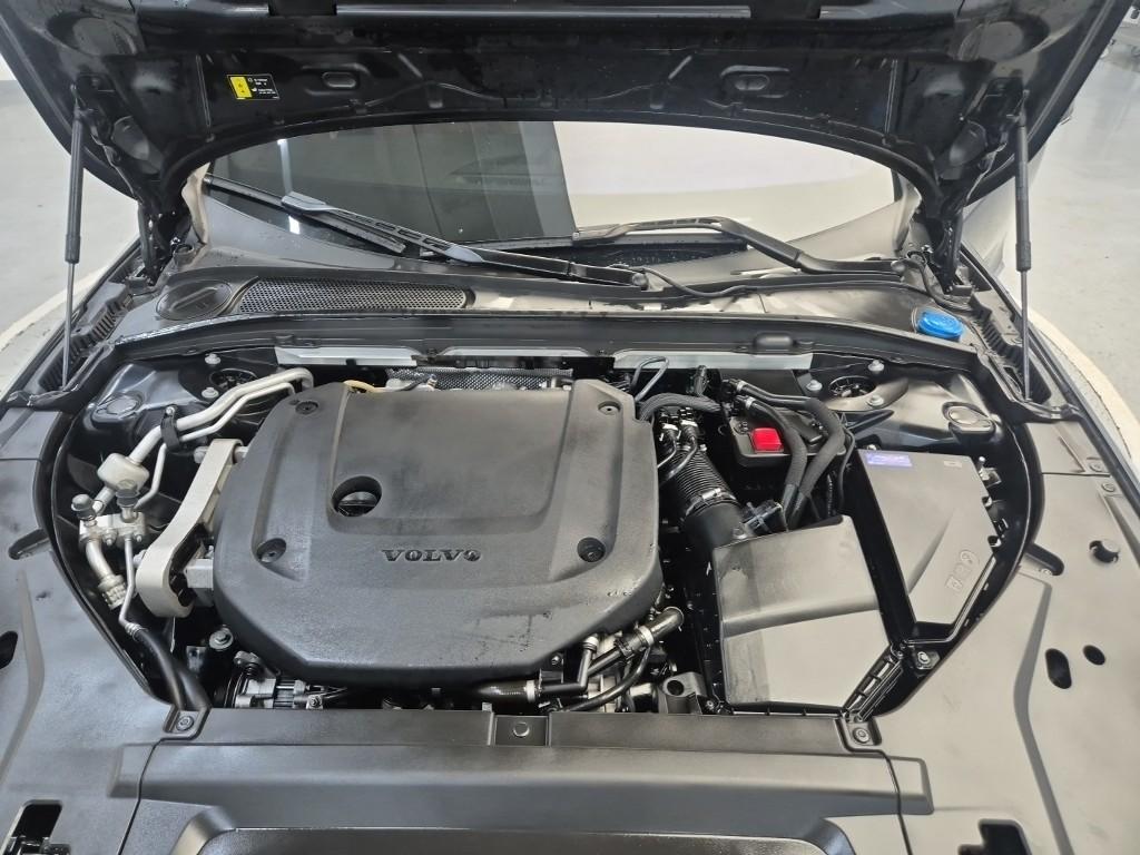 VOLVO The New S90 B6 AWD