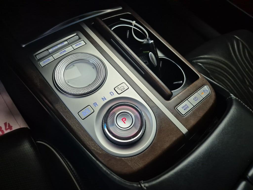 GENESIS The All New G80 Gasoline 3.5 AWD