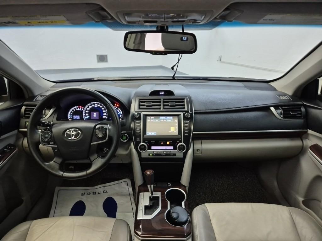 TOYOTA Camry (9th Generation) 2.5
