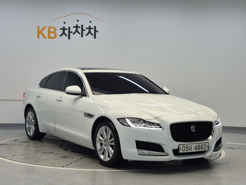 JAGUAR XF (2nd Generation) 2.0 20d