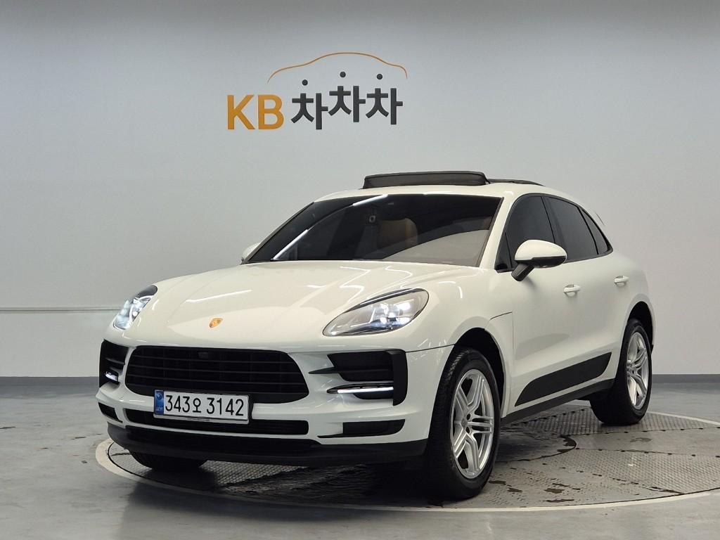 PORSCHE Macan 2.0
