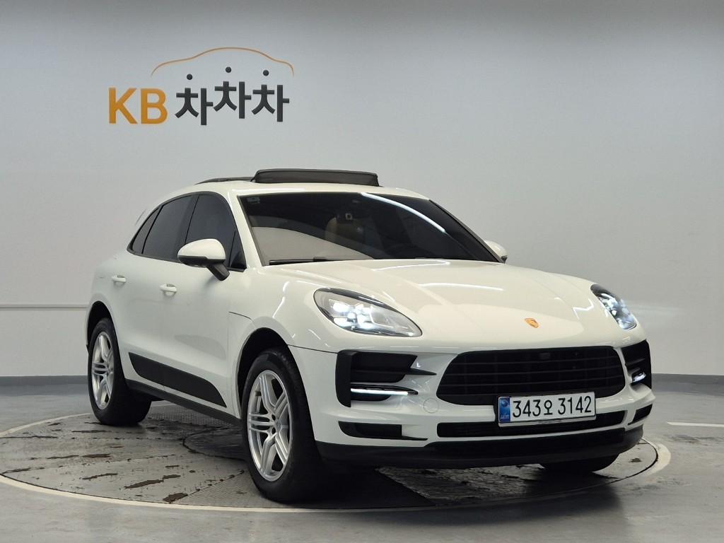 PORSCHE Macan 2.0