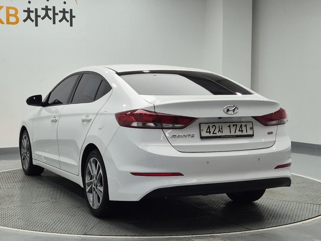 HYUNDAI Avante AD 1.6 GDI