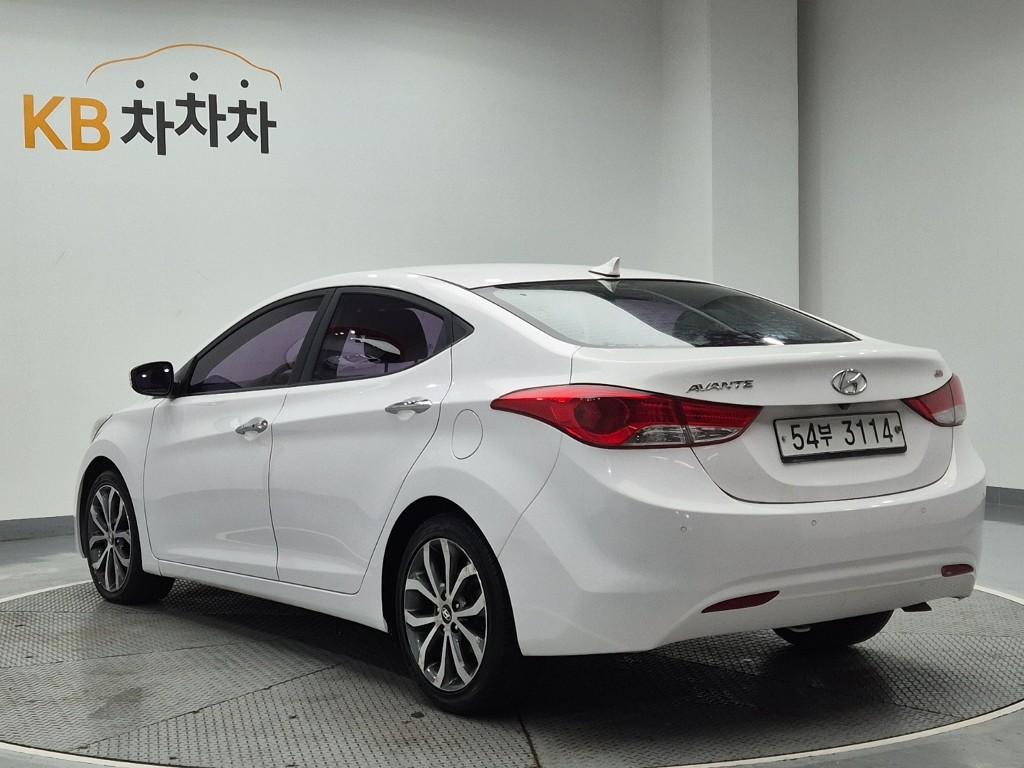 HYUNDAI Avante MD M16 GDi