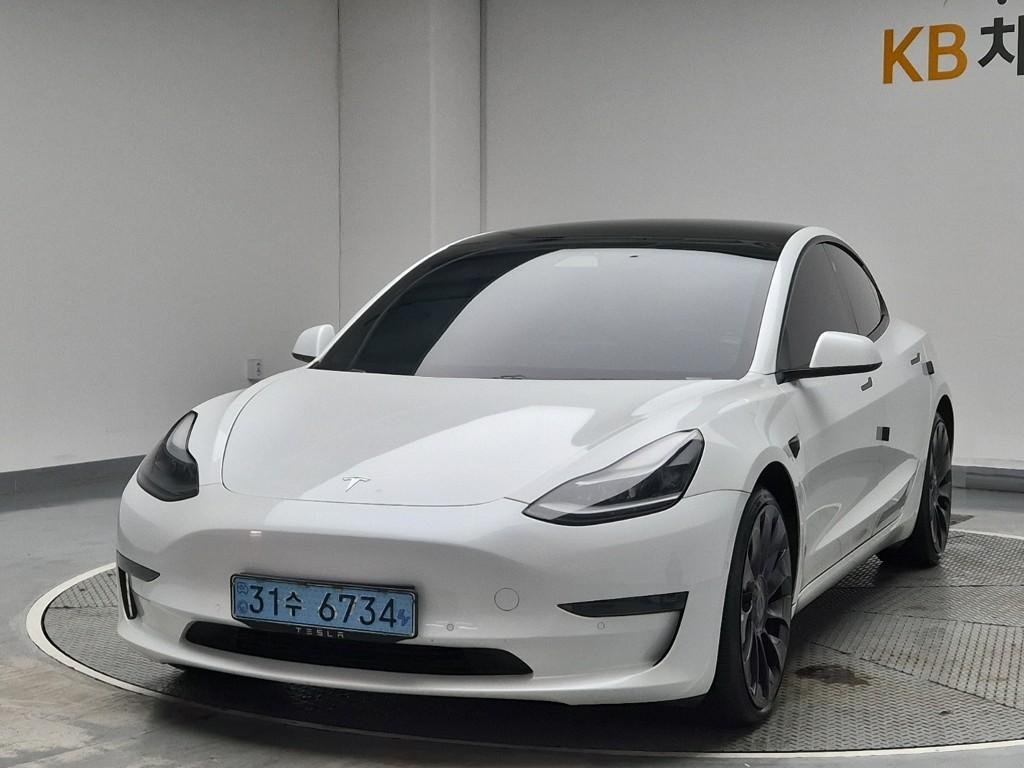 Tesla Model 3 EV AWD