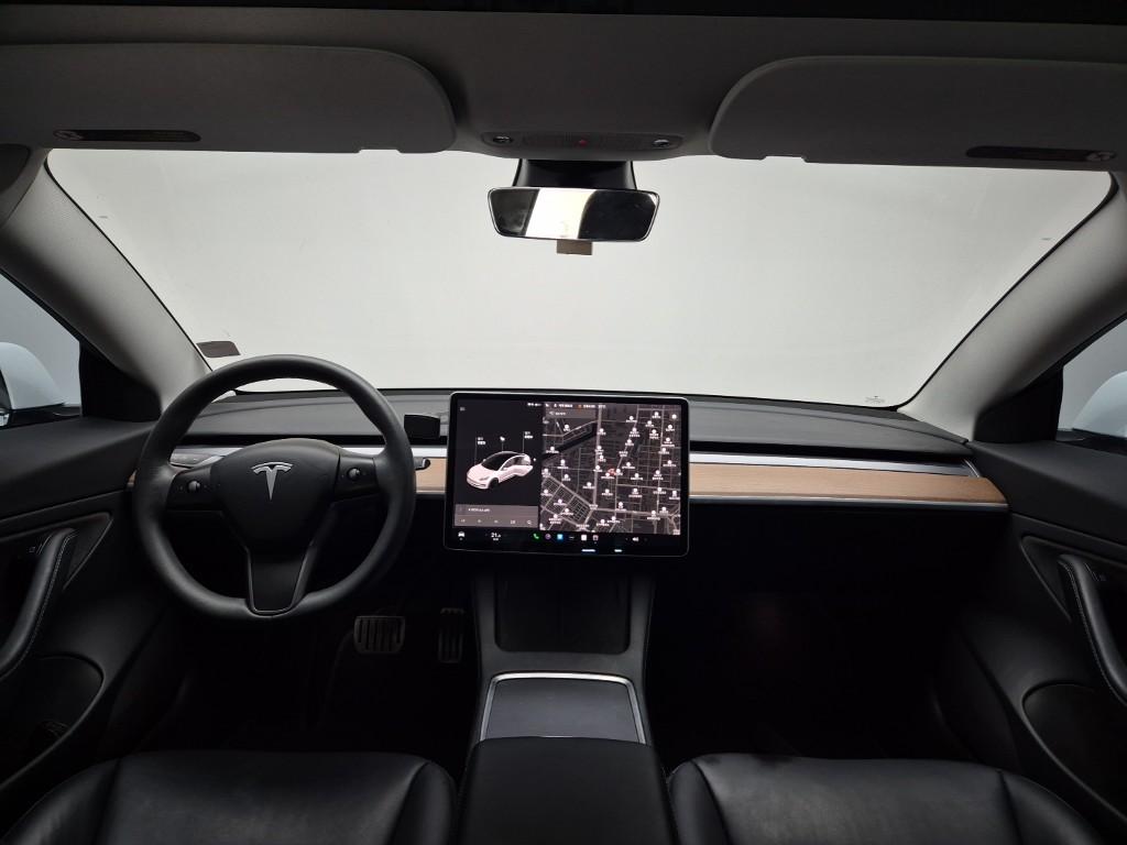 Tesla Model 3 EV AWD