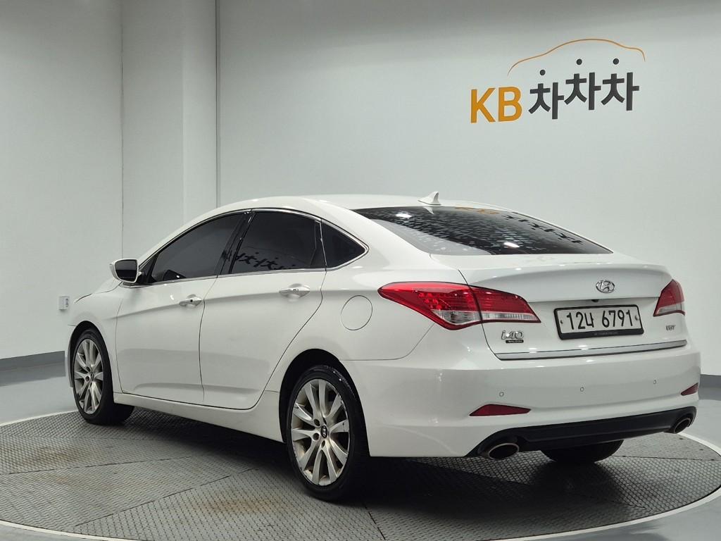 HYUNDAI I40 Saloon 1.7 VGT