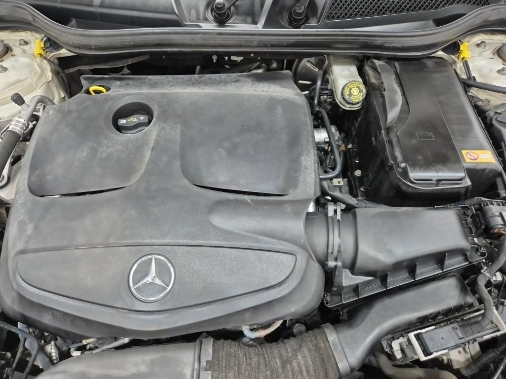 BENZ CLA-Class CLA250 4 Matic