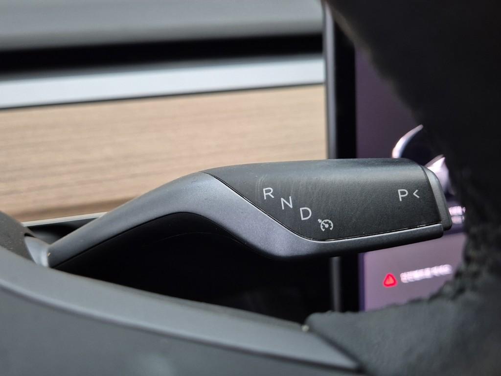 Tesla Model 3 EV AWD