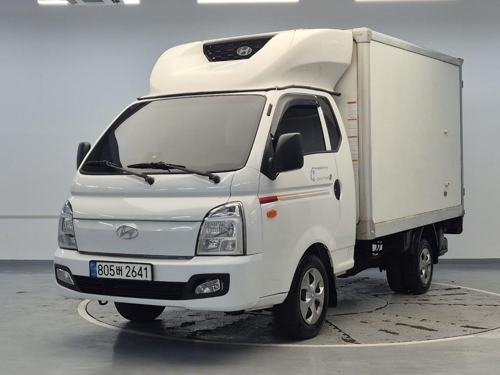 Hyundai Porter II Super Cab Twin Comp High Refrigerated Truck Long Wheelbase Super Cab