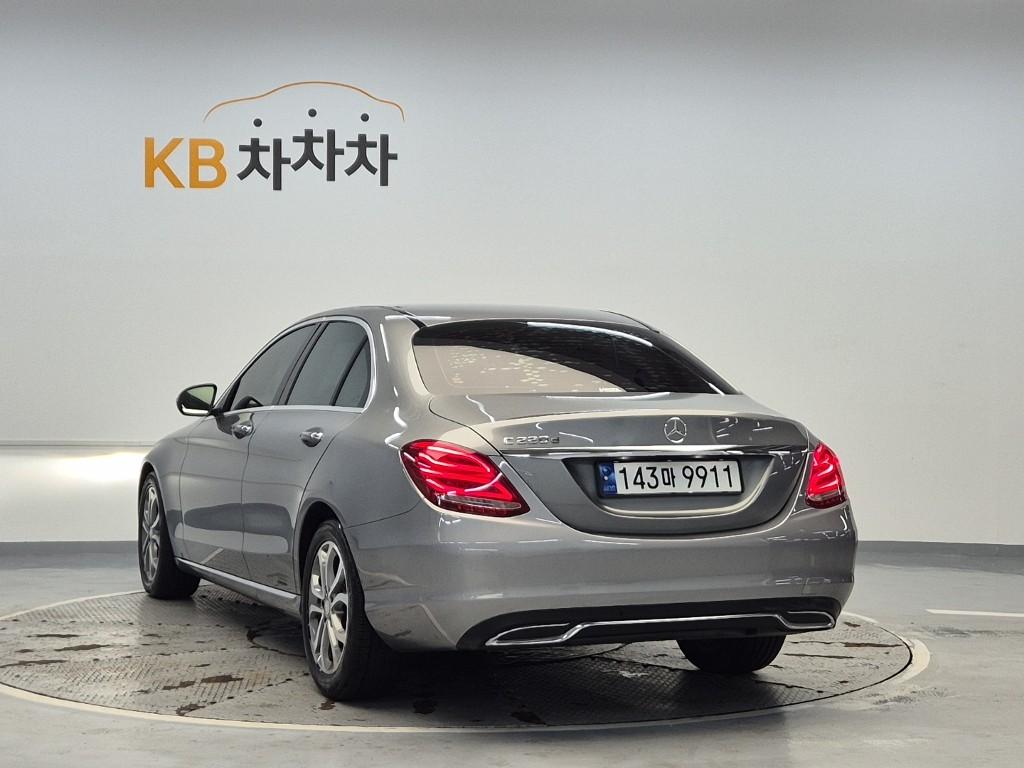 BENZ C-Class (4th Generation) C220 D