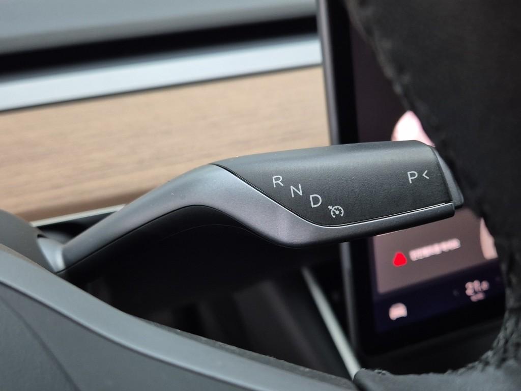 Tesla Model 3 EV AWD