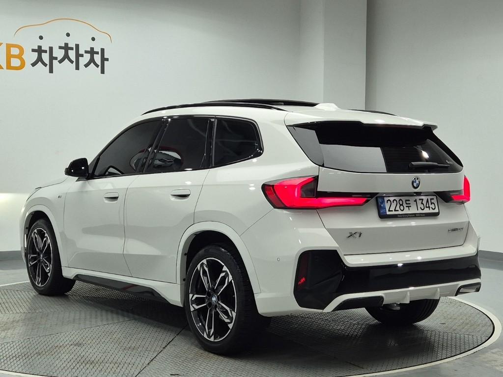 BMW X1(3rd Gendration) 20i SDrive