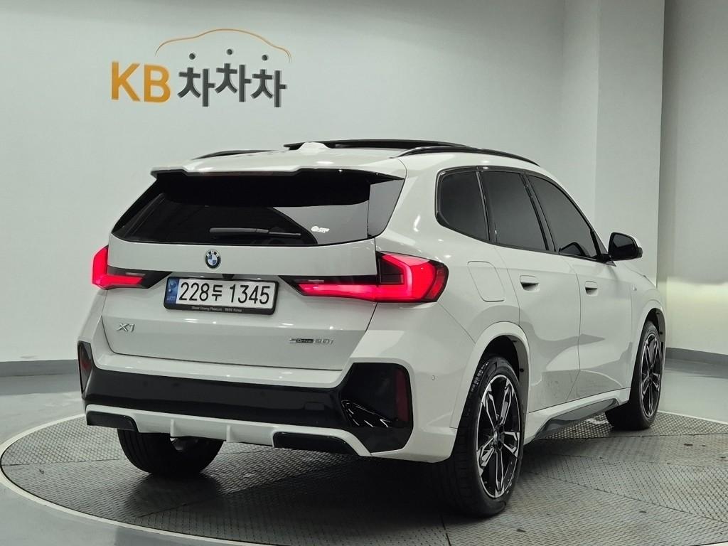 BMW X1(3rd Gendration) 20i SDrive