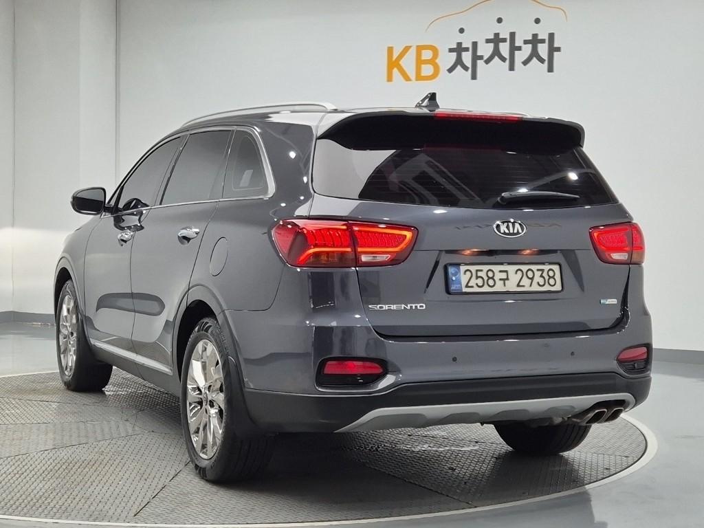 KIA The New Sorento Diesel R2.2 2WD