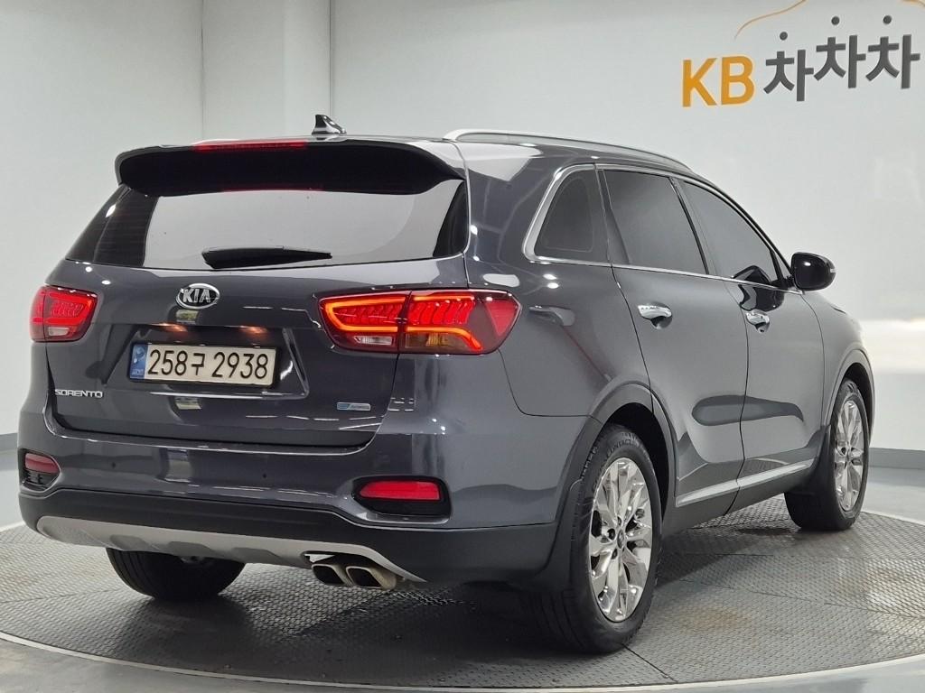 KIA The New Sorento Diesel R2.2 2WD