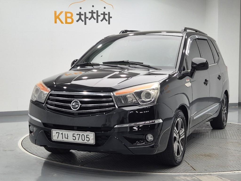 KG Mobility (SsangYong) Korando Turismo 2015