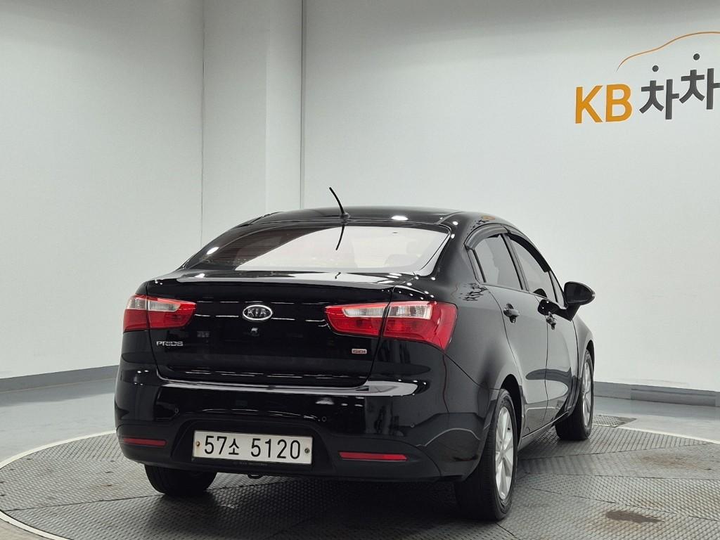 KIA All New Pride 4Door 1.6 GDI