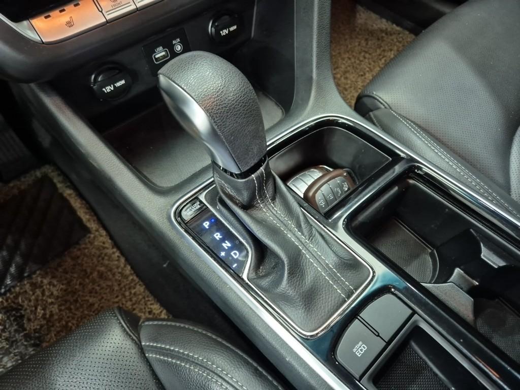 HYUNDAI LF Sonata New Rise 2.0 CVVL